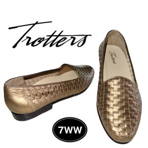 Trotters Liz Woven Flats Loafers Gold (7WW)